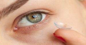 Lo que no sabías y debes saber de los lentes de contacto blandos