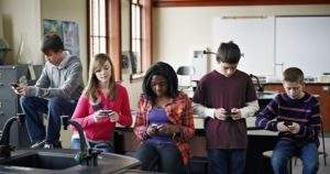 Presbicia en adolescentes el papel de los Smartphone