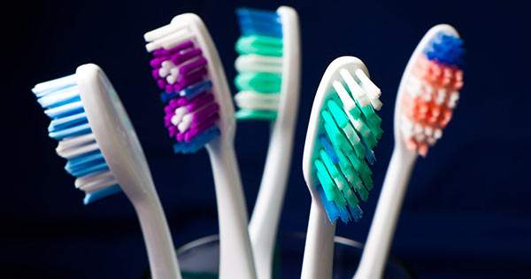 La Importancia de saber elegir un cepillo de dientes